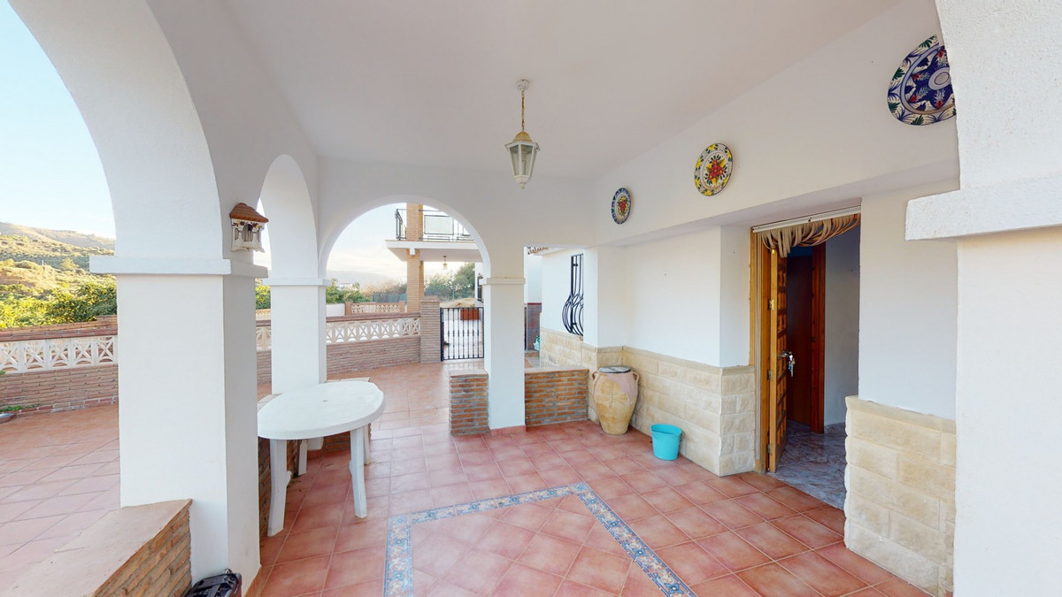 Huis te koop in Alcaucín | 10 slaapkamers H5125291