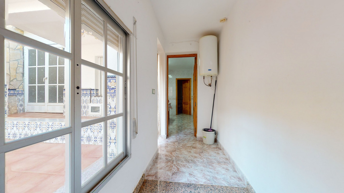 Huis te koop in Alcaucín | 10 slaapkamers H5125291
