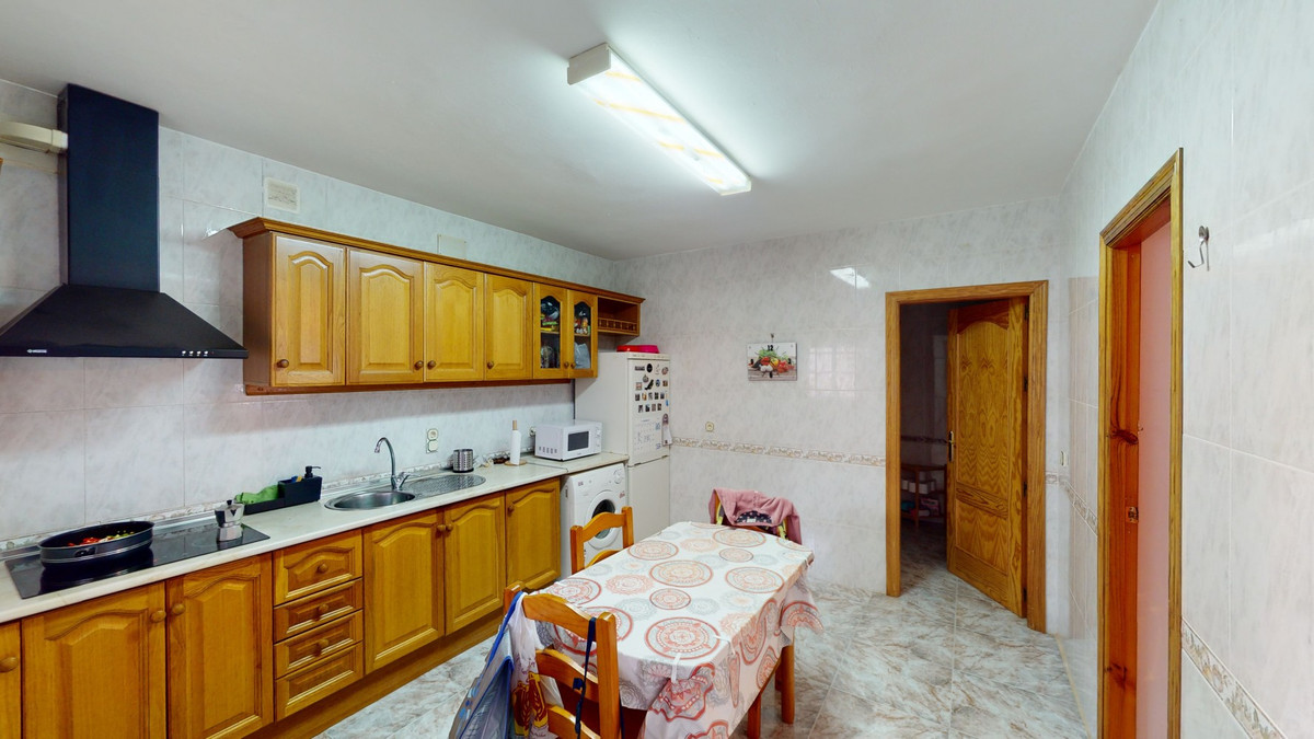 Huis te koop in Alcaucín | 10 slaapkamers H5125291
