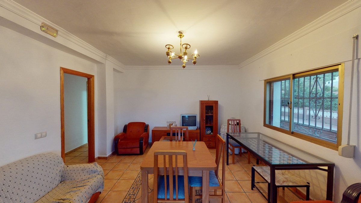 Huis te koop in Alcaucín | 10 slaapkamers H5125291