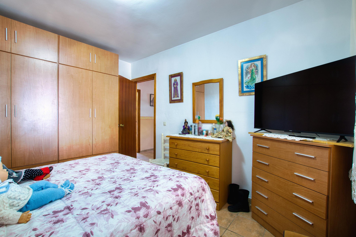 Finca - Cortijo te koop in Alcaucín | 4 slaapkamers H5322238