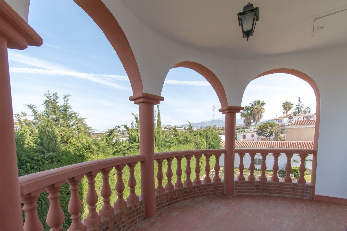 Vrijstaande Villa in Algarrobo-26