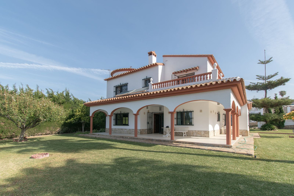 Vrijstaande Villa in Algarrobo-5