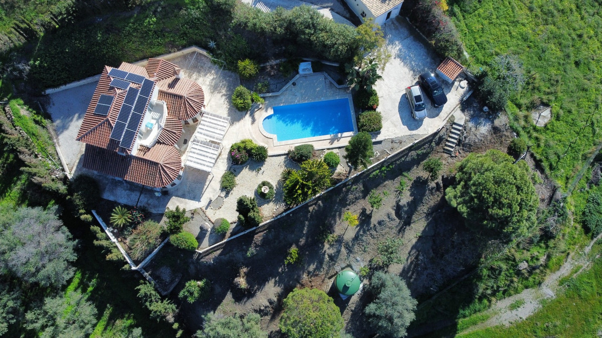 Vrijstaande Villa in Algarrobo-31