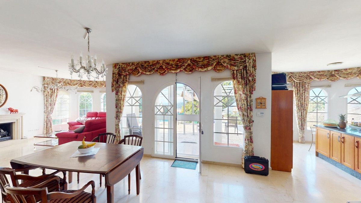 Vrijstaande Villa in Algarrobo-7