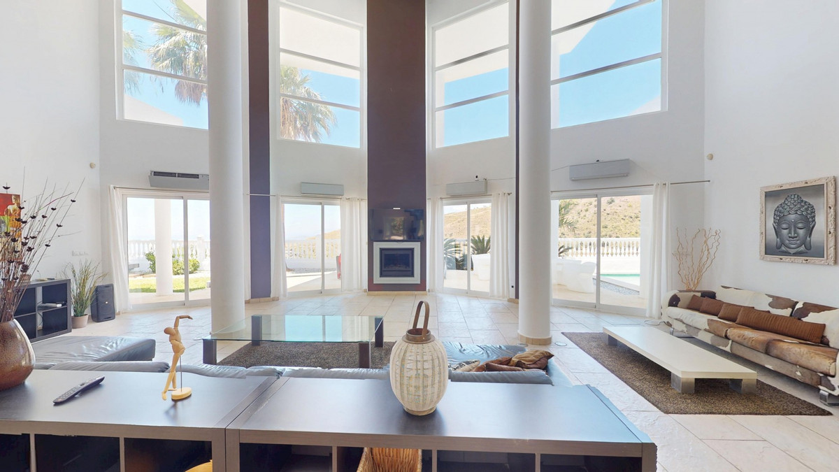 Detached Villa te koop in Algarrobo | 7 slaapkamers H5064166