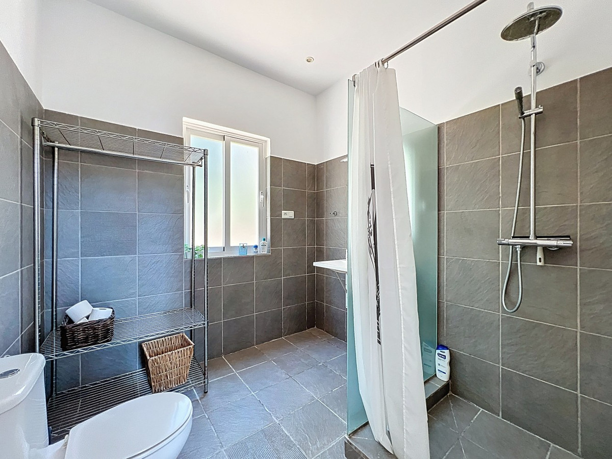 Detached Villa te koop in Algarrobo | 7 slaapkamers H5064166