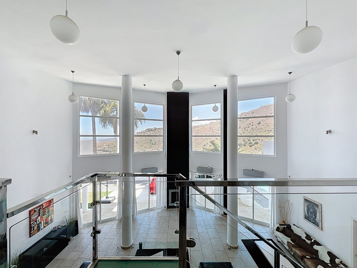 Detached Villa te koop in Algarrobo | 7 slaapkamers H5064166