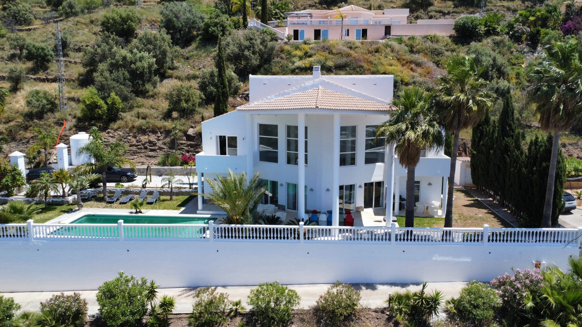 Detached Villa te koop in Algarrobo | 7 slaapkamers H5064166