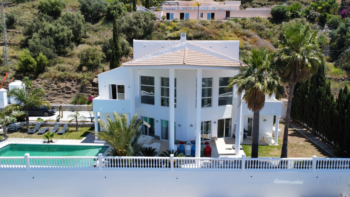 Detached Villa te koop in Algarrobo | 7 slaapkamers H5064166