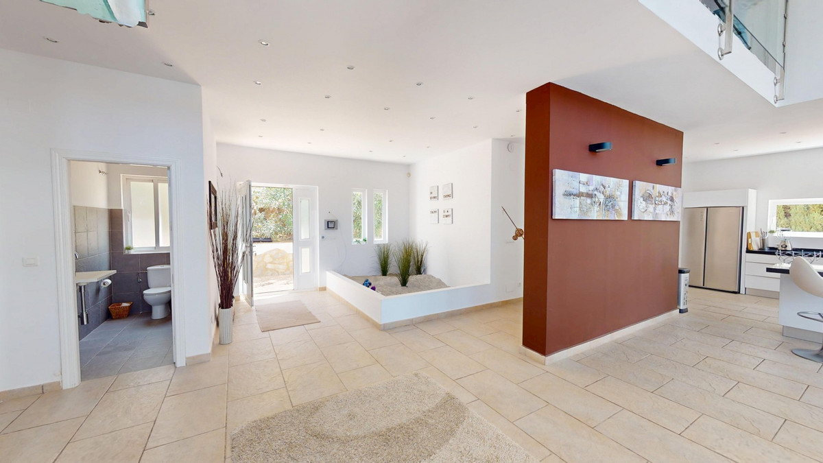 Detached Villa te koop in Algarrobo | 7 slaapkamers H5064166