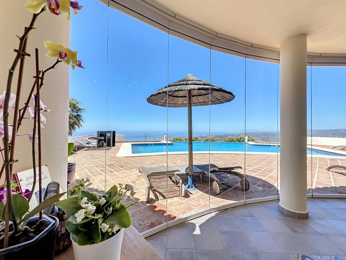 Detached Villa te koop in Algarrobo | 6 slaapkamers H5064178