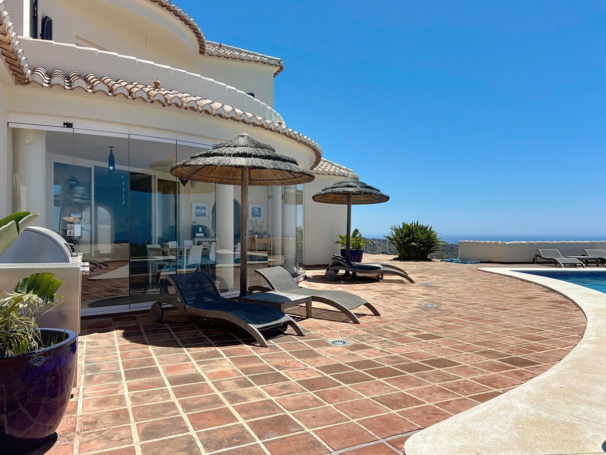 Detached Villa te koop in Algarrobo | 6 slaapkamers H5064178