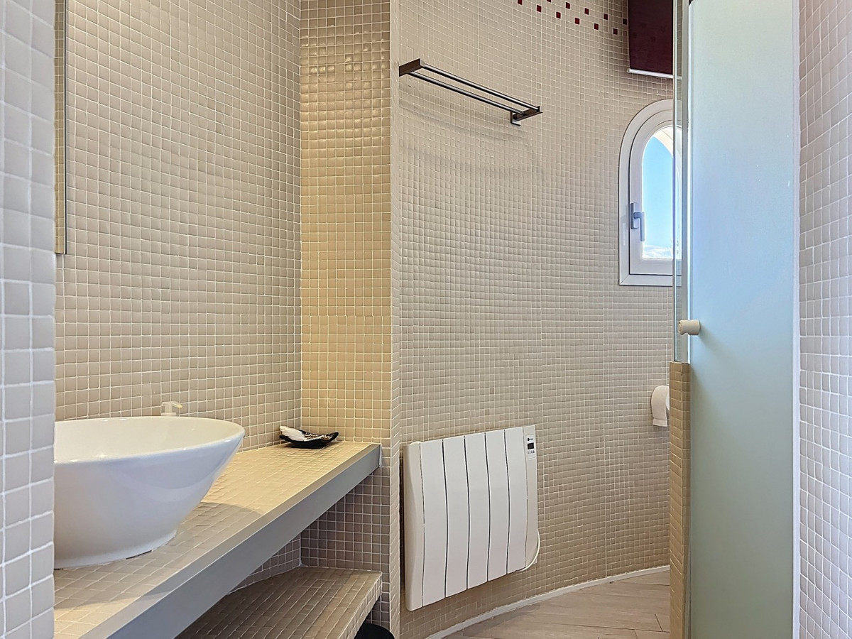 Detached Villa te koop in Algarrobo | 6 slaapkamers H5064178