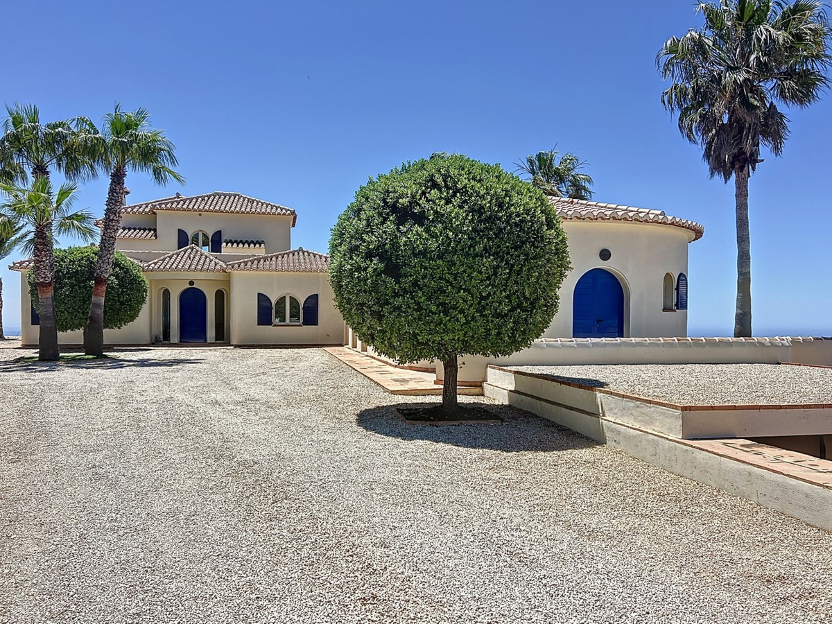 Detached Villa te koop in Algarrobo | 6 slaapkamers H5064178