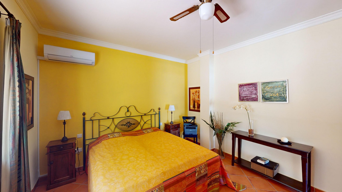 Huis te koop in Algarrobo | 3 slaapkamers H5123266
