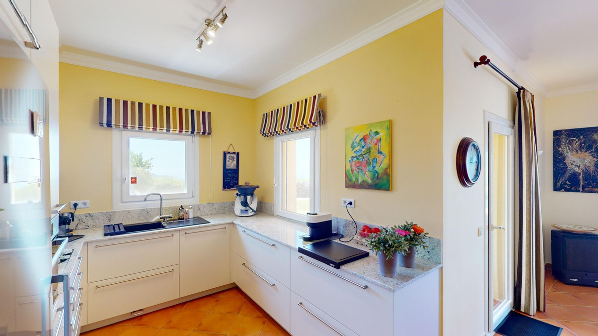 Huis te koop in Algarrobo | 3 slaapkamers H5123266