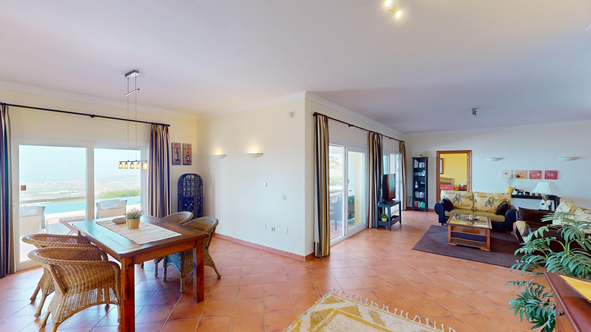 Huis te koop in Algarrobo | 3 slaapkamers H5123266