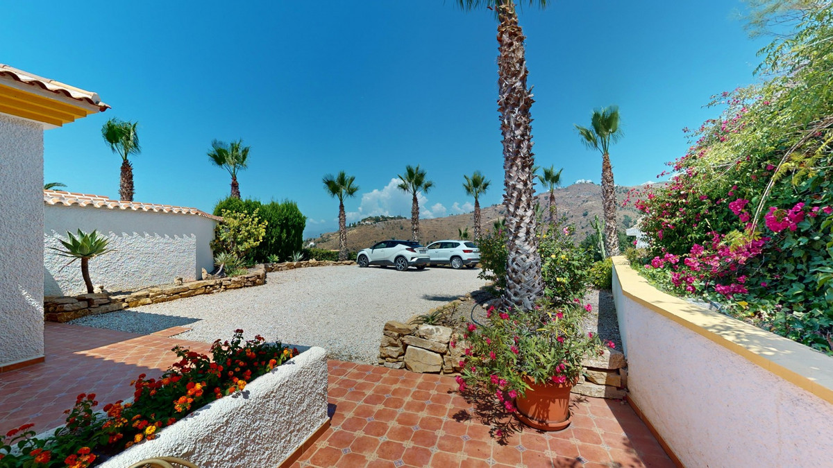 Huis te koop in Algarrobo | 3 slaapkamers H5123266