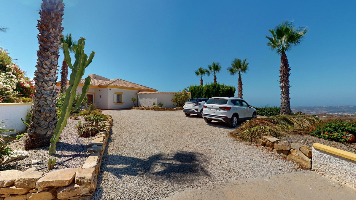 Huis te koop in Algarrobo | 3 slaapkamers H5123266