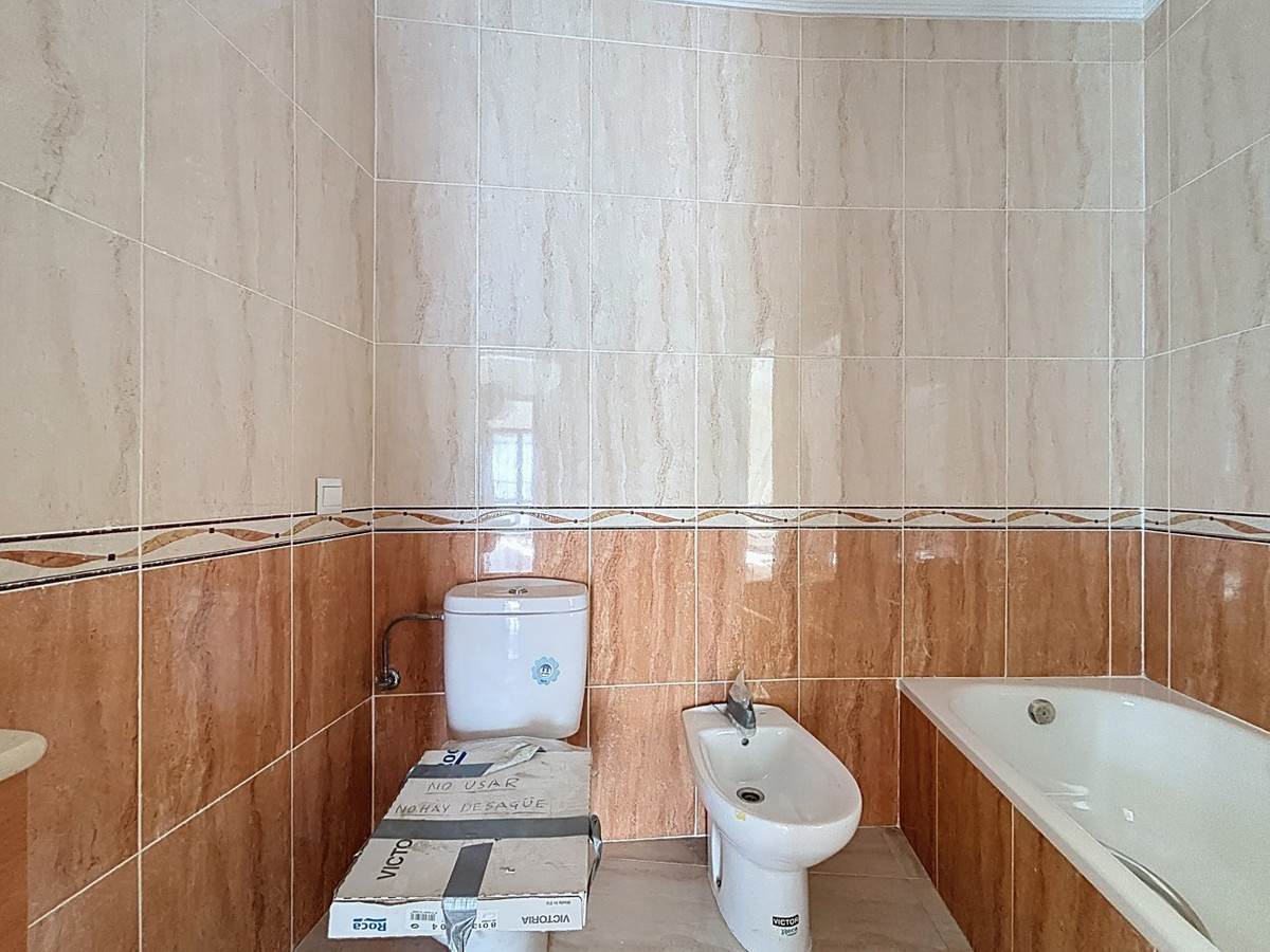 Huis te koop in Algarrobo | 8 slaapkamers H5259136