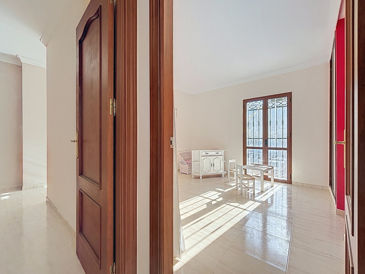 Huis te koop in Algarrobo | 8 slaapkamers H5259136