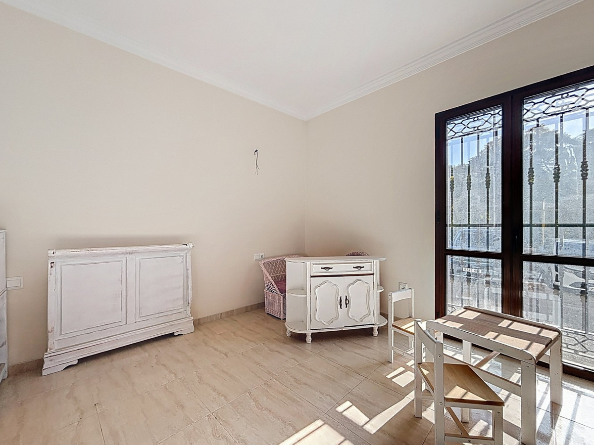 Huis te koop in Algarrobo | 8 slaapkamers H5259136