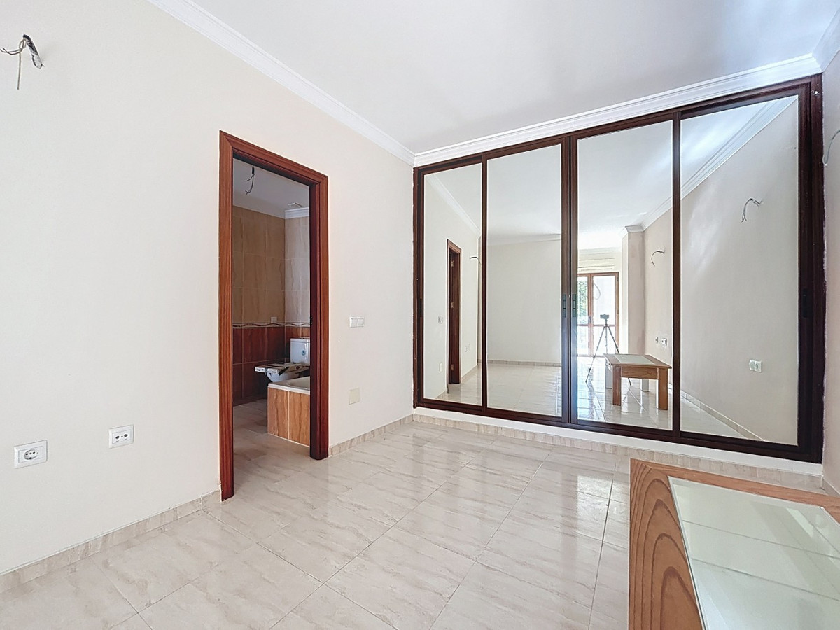 Huis te koop in Algarrobo | 8 slaapkamers H5259136