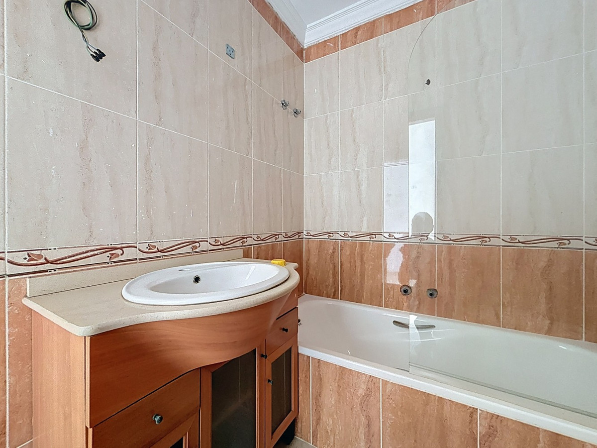 Huis te koop in Algarrobo | 8 slaapkamers H5259136