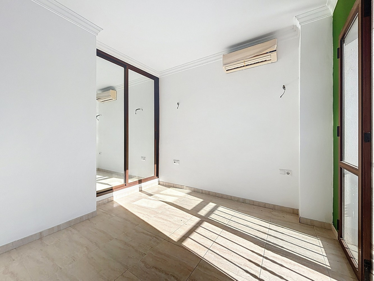 Huis te koop in Algarrobo | 8 slaapkamers H5259136