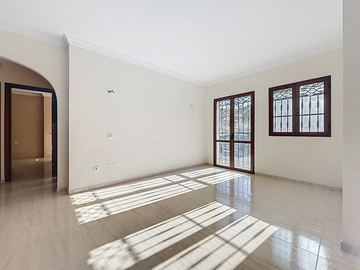 Huis te koop in Algarrobo | 8 slaapkamers H5259136