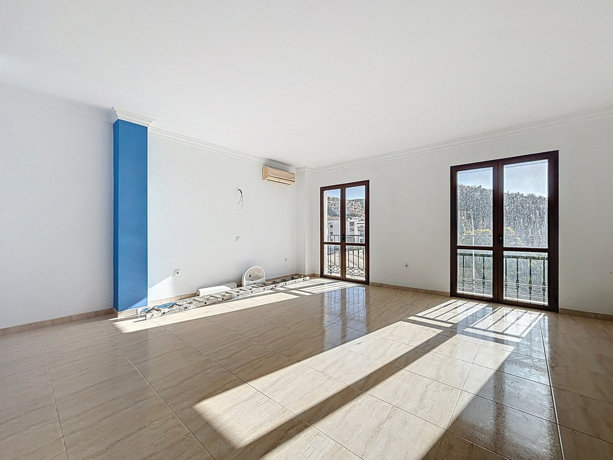 Huis te koop in Algarrobo | 8 slaapkamers H5259136