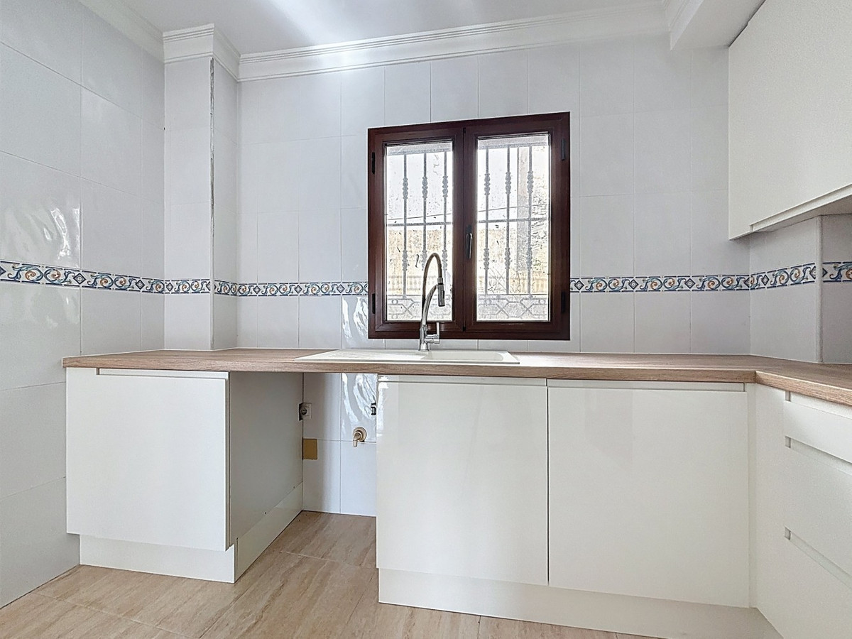 Huis te koop in Algarrobo | 8 slaapkamers H5259136