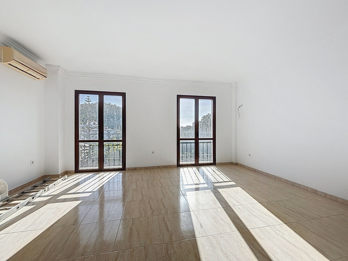 Huis te koop in Algarrobo | 8 slaapkamers H5259136