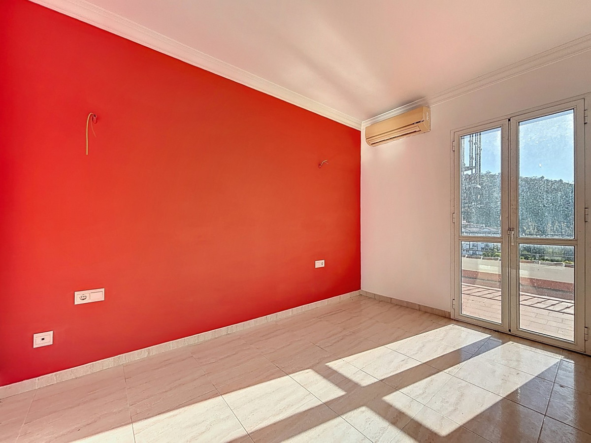 Huis te koop in Algarrobo | 8 slaapkamers H5259136