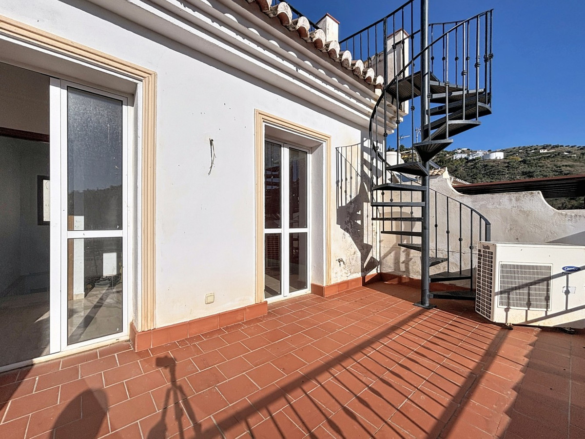 Huis te koop in Algarrobo | 8 slaapkamers H5259136