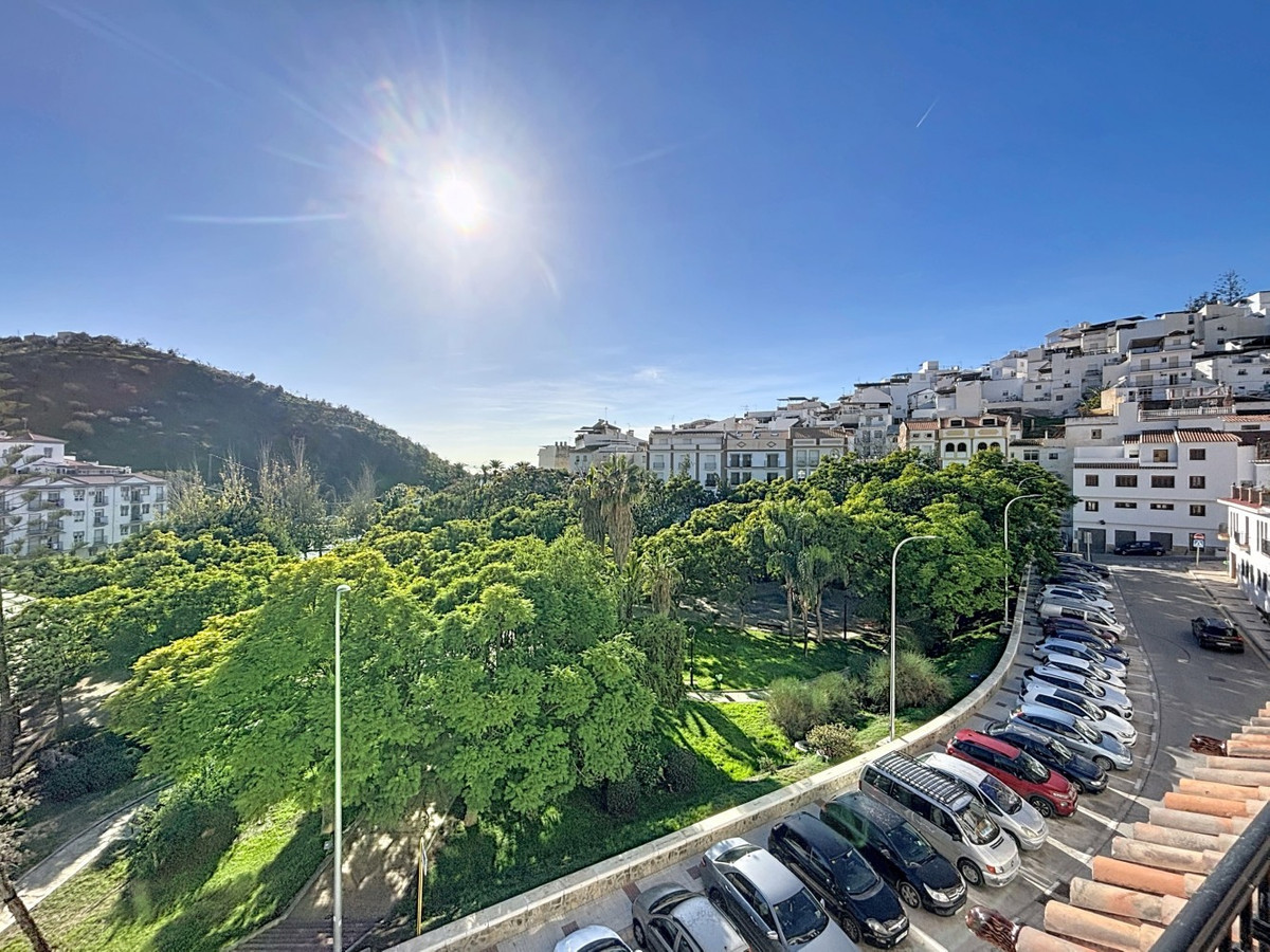 Huis te koop in Algarrobo | 8 slaapkamers H5259136