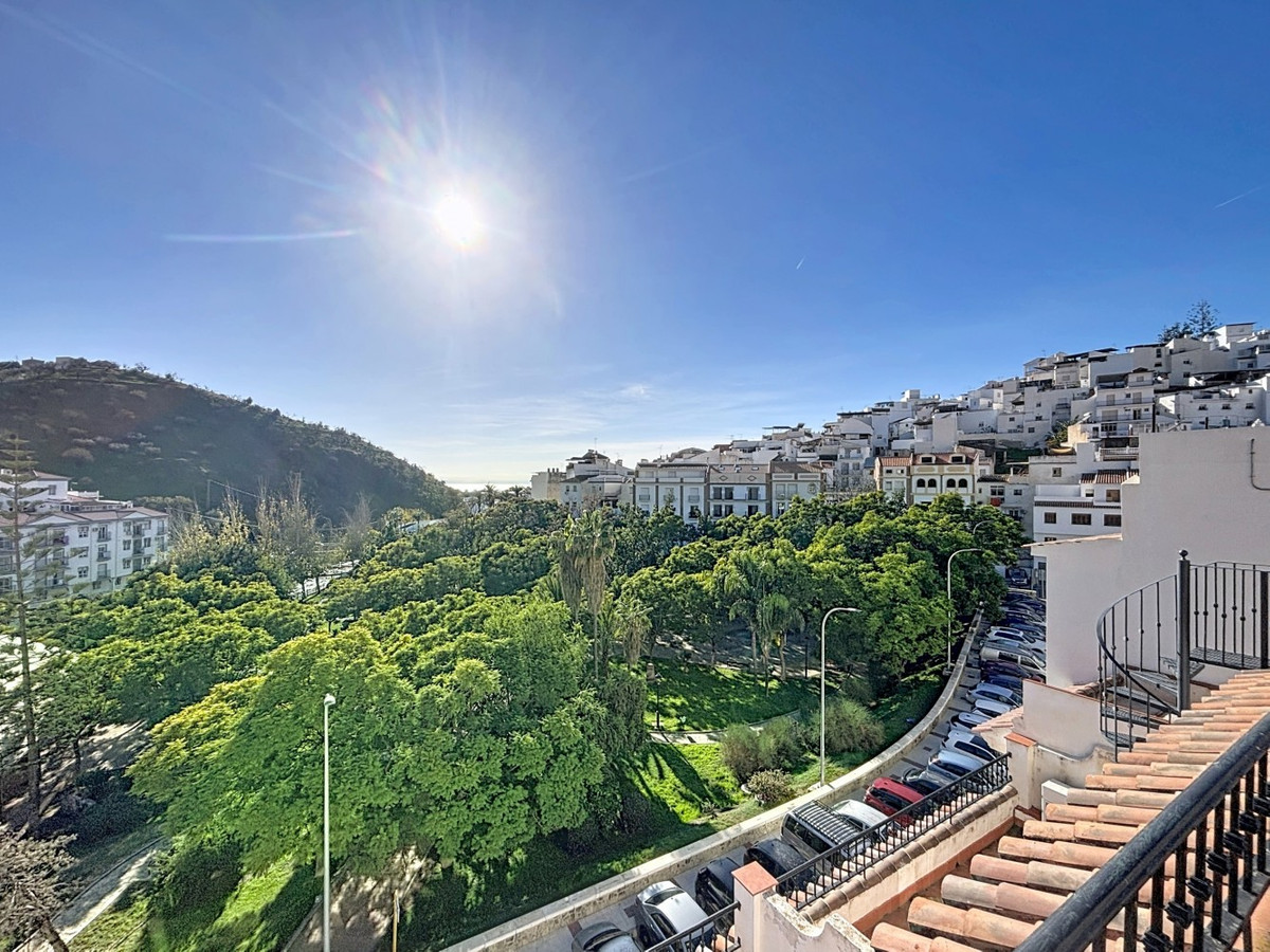 Huis te koop in Algarrobo | 8 slaapkamers H5259136