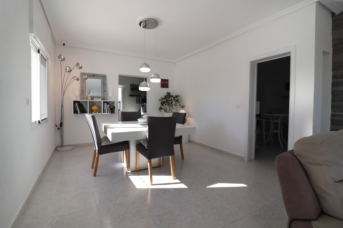 Huis te koop in Algorfa | 4 slaapkamers H5265142