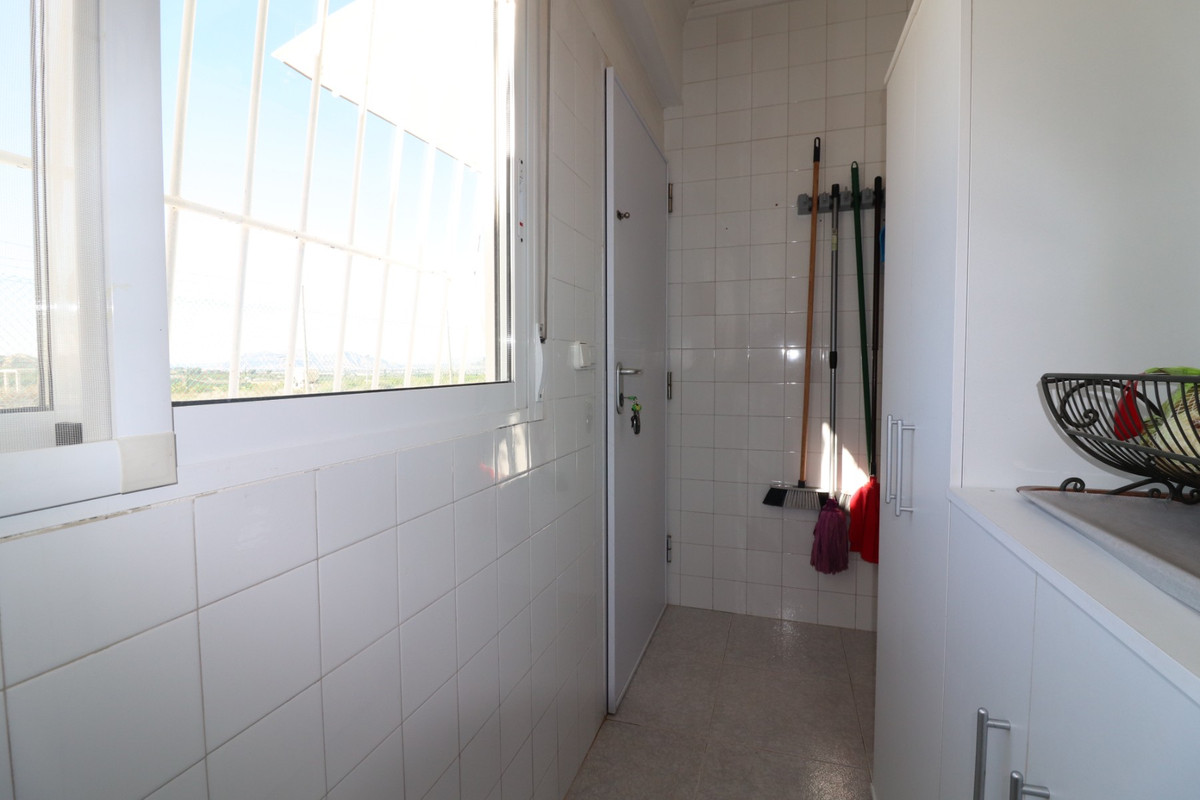 Huis te koop in Algorfa | 4 slaapkamers H5265142