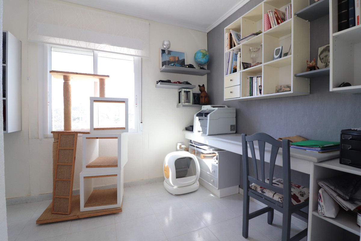 Huis te koop in Algorfa | 4 slaapkamers H5265142