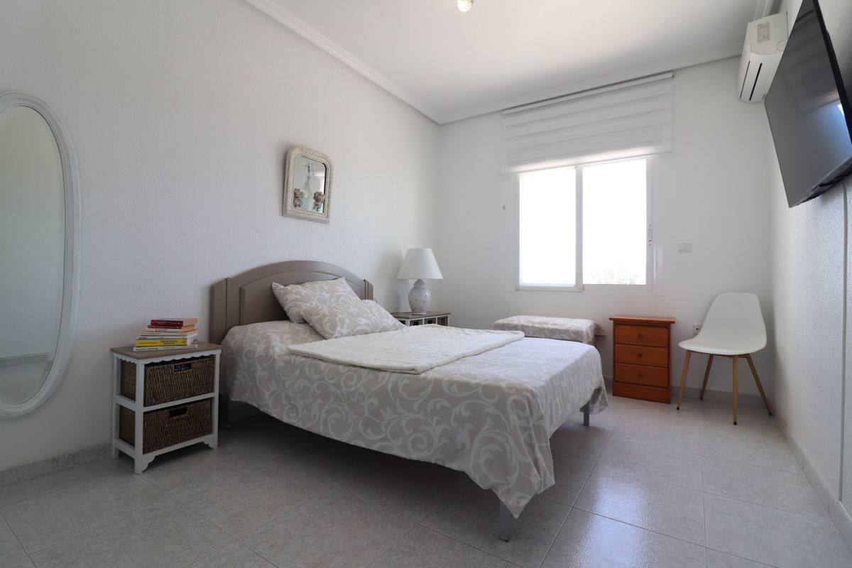 Huis te koop in Algorfa | 4 slaapkamers H5265142