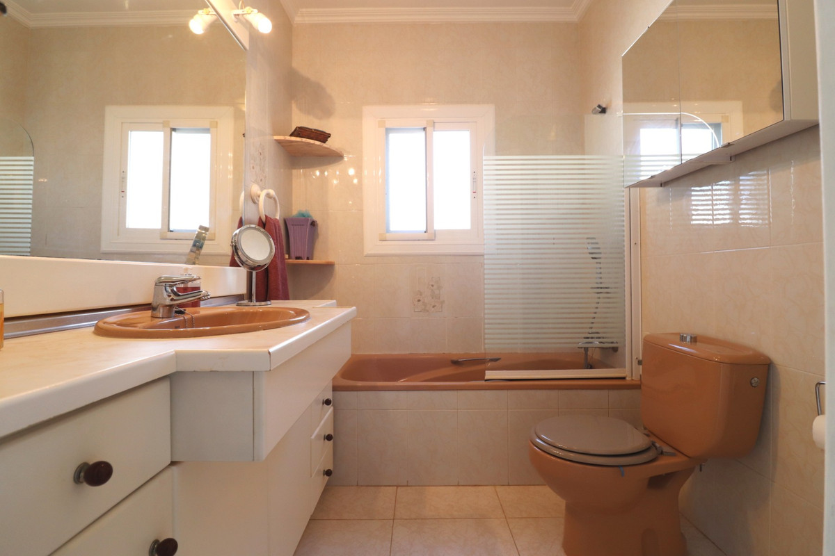 Huis te koop in Algorfa | 4 slaapkamers H5265142