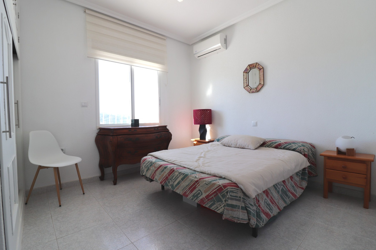 Huis te koop in Algorfa | 4 slaapkamers H5265142