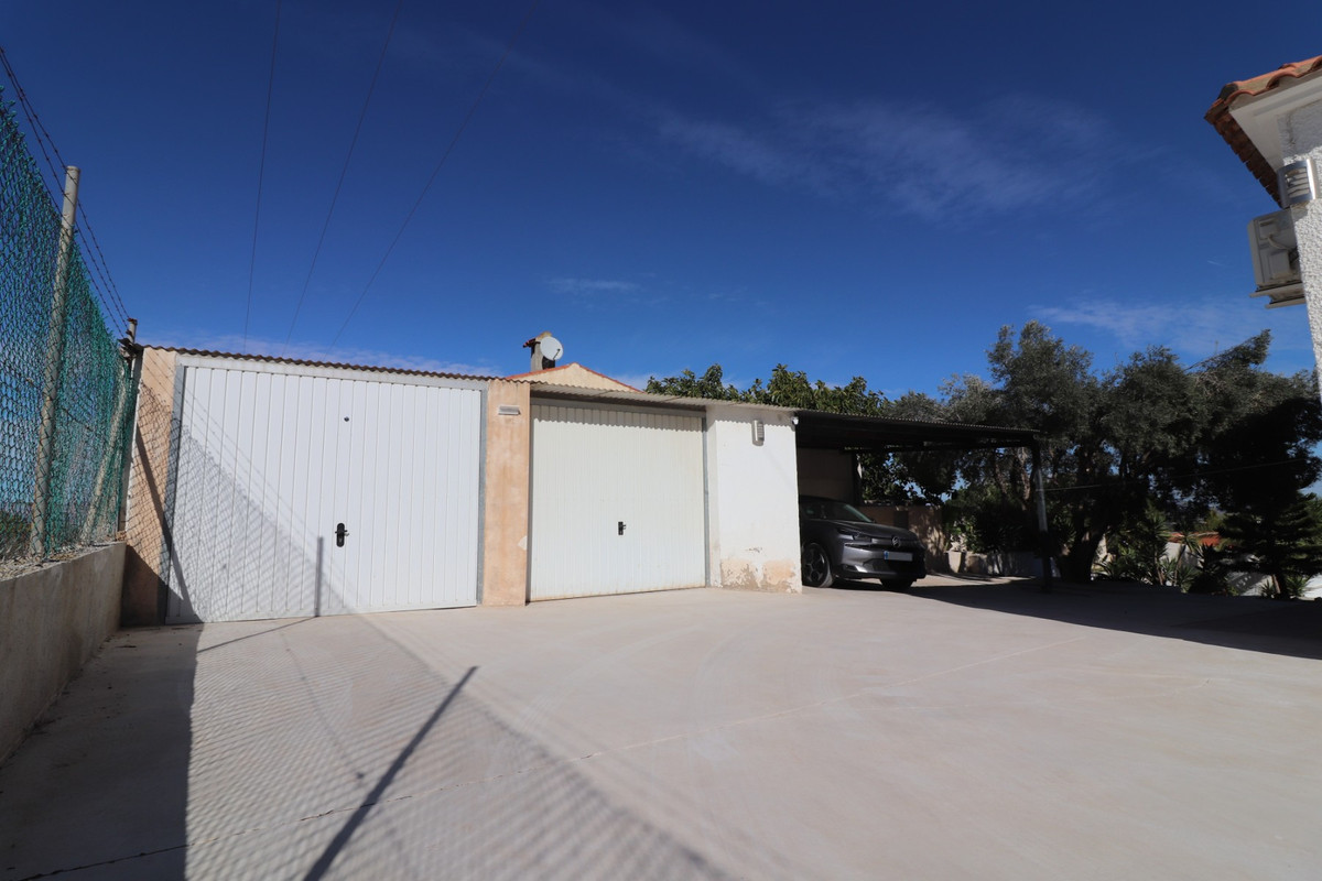 Huis te koop in Algorfa | 4 slaapkamers H5265142