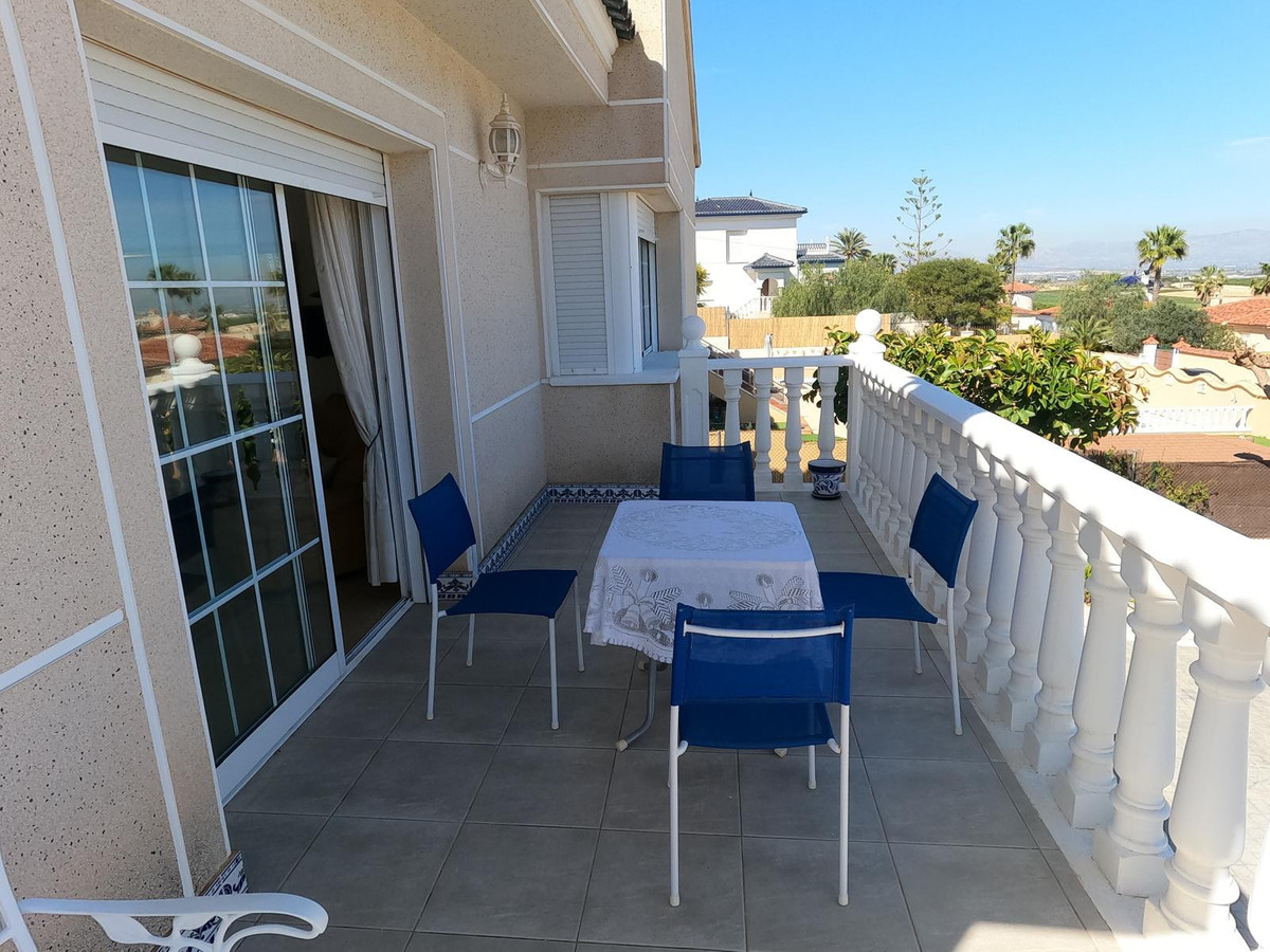 Huis te koop in Algorfa | 4 slaapkamers H5317744