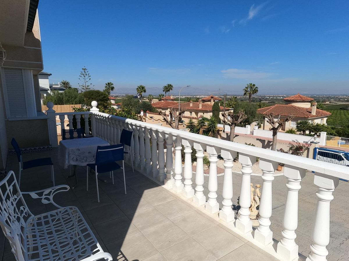 Huis te koop in Algorfa | 4 slaapkamers H5317744