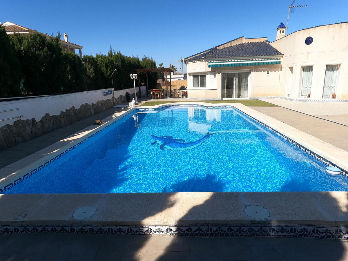 Huis te koop in Algorfa | 4 slaapkamers H5317744