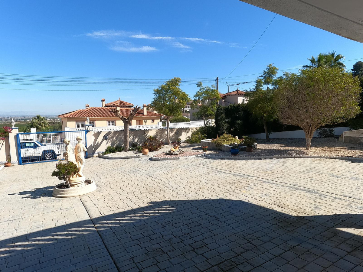 Huis te koop in Algorfa | 4 slaapkamers H5317744