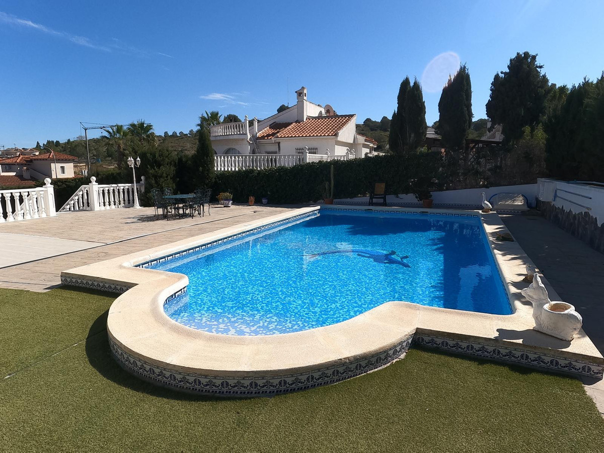 Huis te koop in Algorfa | 4 slaapkamers H5317744
